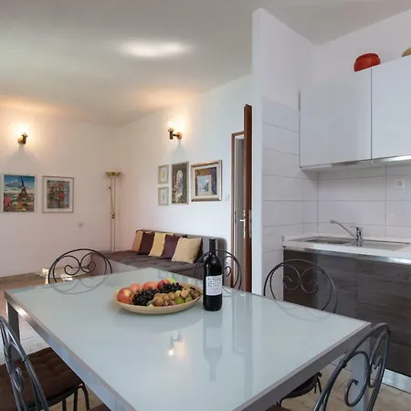 Barbara Дом отдыха Трогир